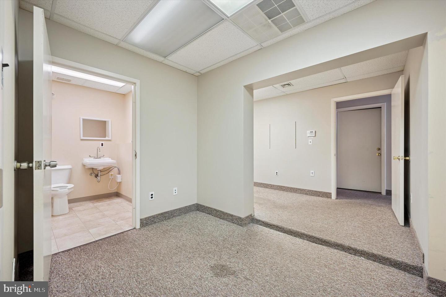 2024 Cottman Ave Property Photo 15