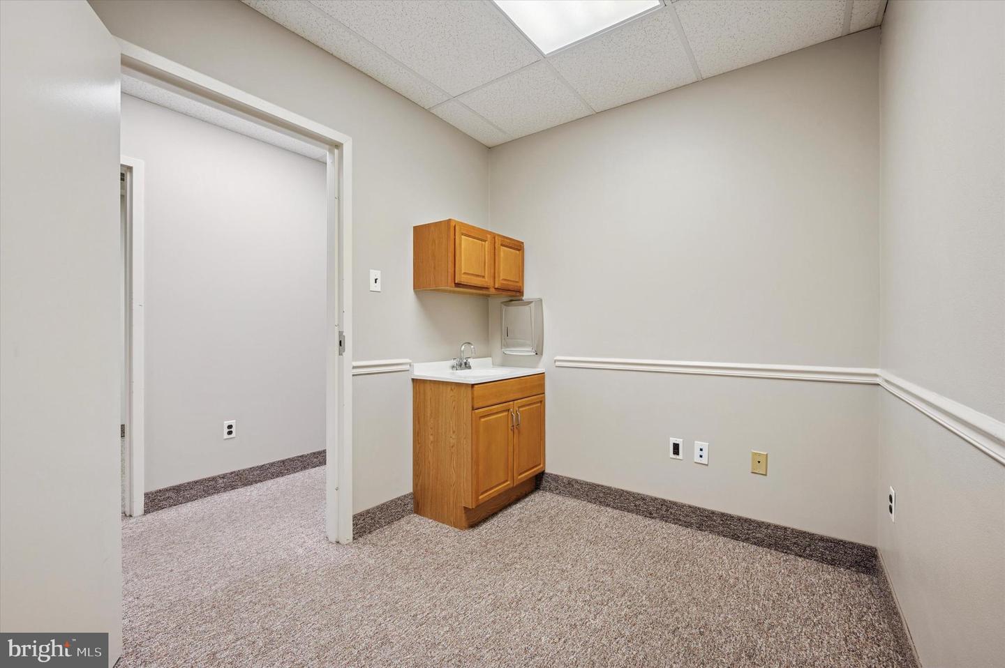 2024 Cottman Ave Property Photo 16