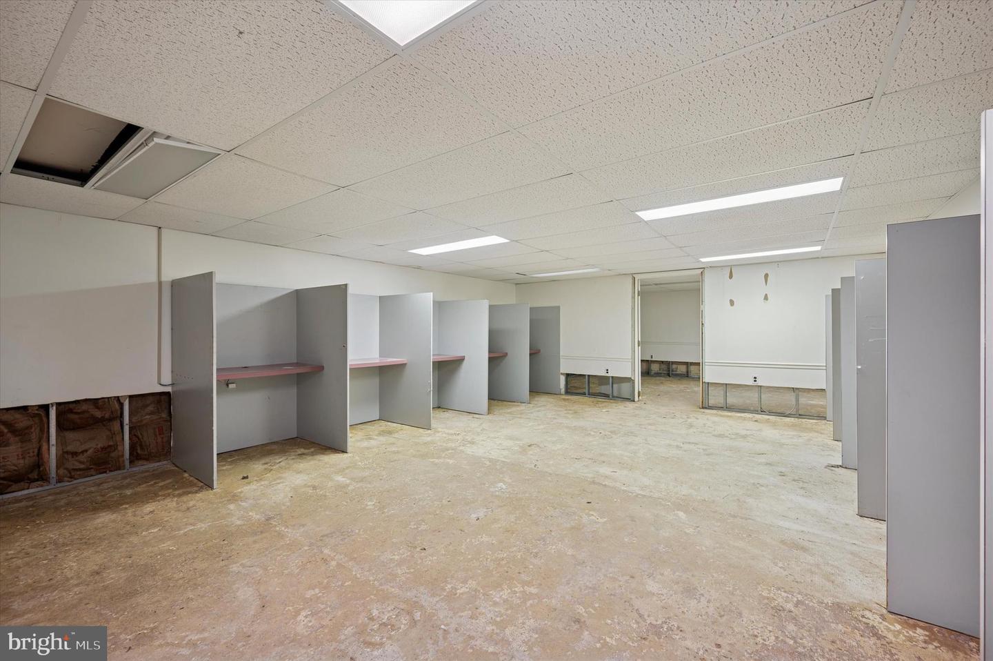2024 Cottman Ave Property Photo 22