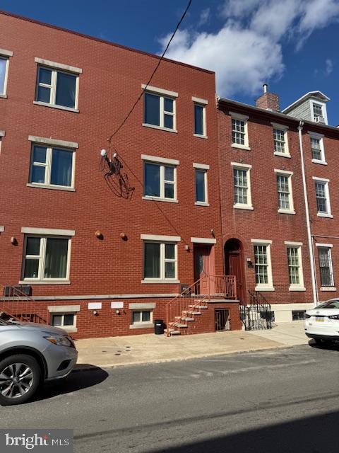 1129 GREEN ST Property Photo 1