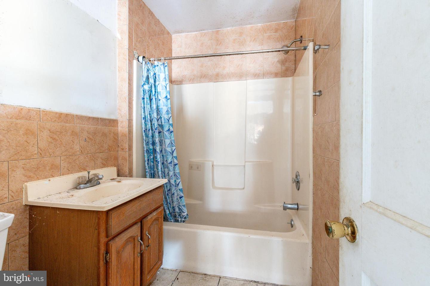 1600 S Marston St Property Photo 11