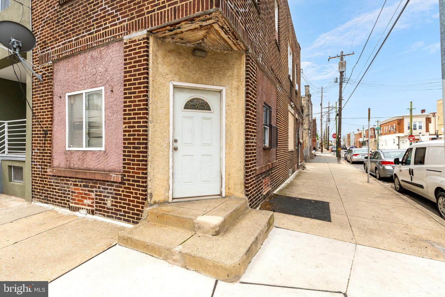 1600 S Marston St Property Photo 3