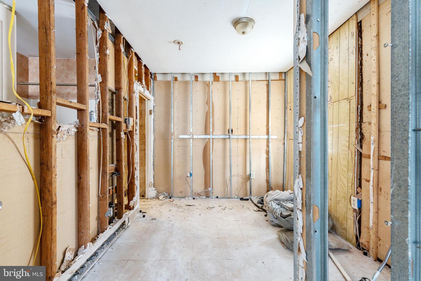 1600 S Marston St Property Photo 12