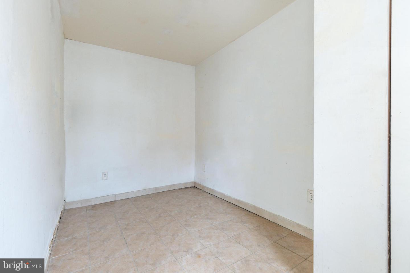 1600 S Marston St Property Photo 15