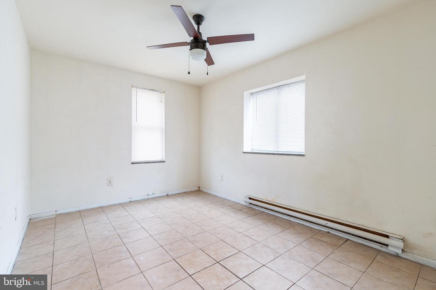 1600 S Marston St Property Photo 17