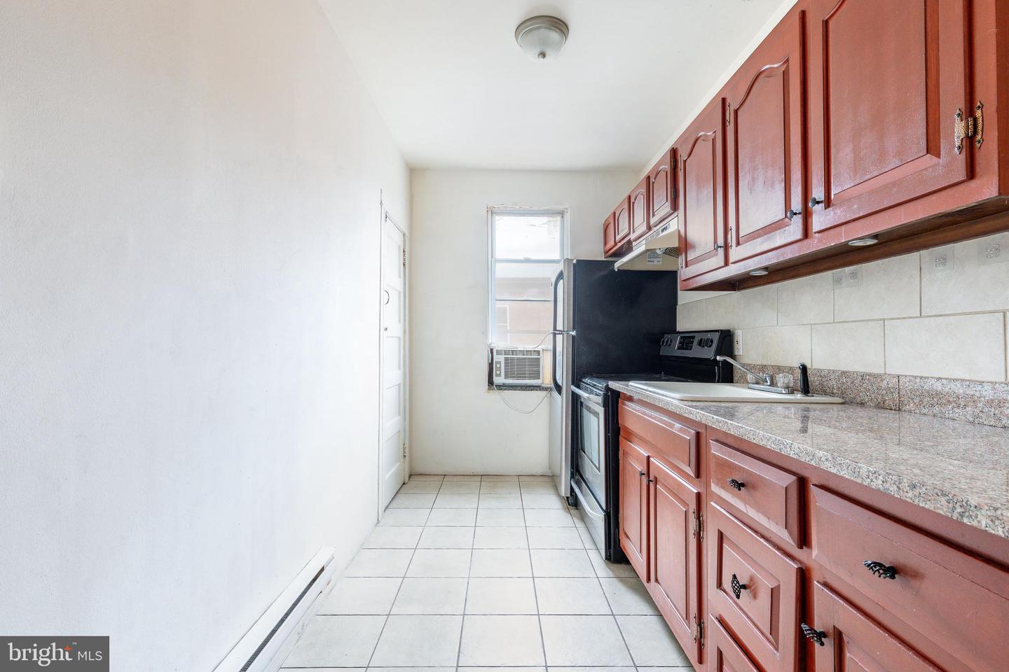 1600 S Marston St Property Photo 20
