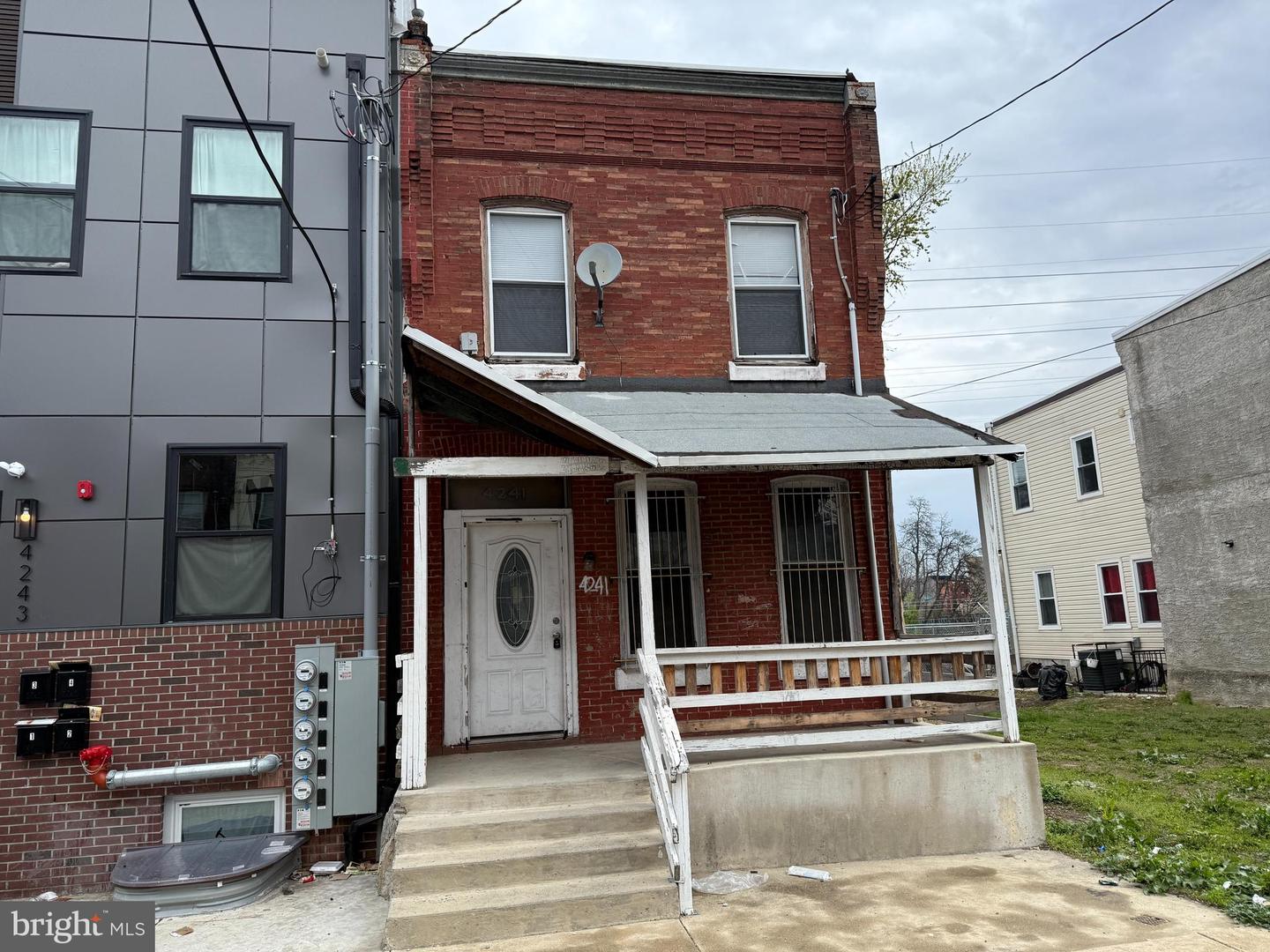 4241 Mantua Ave Property Photo