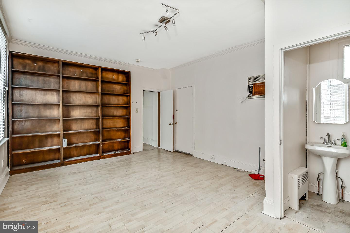1736 Spruce St Property Photo 38