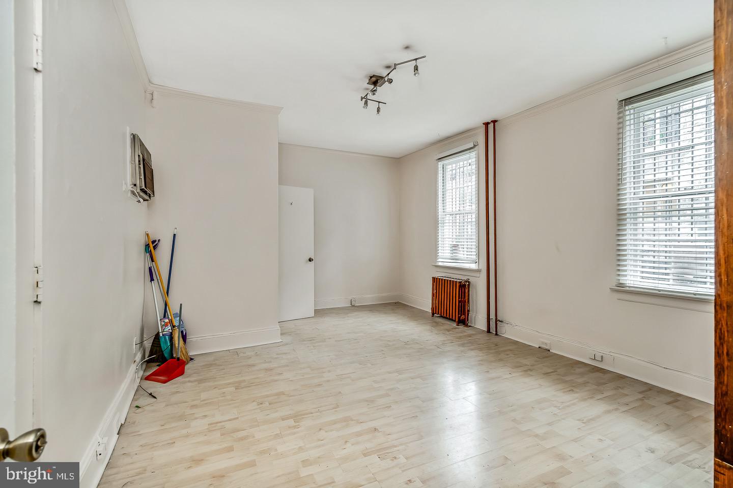 1736 Spruce St Property Photo 39