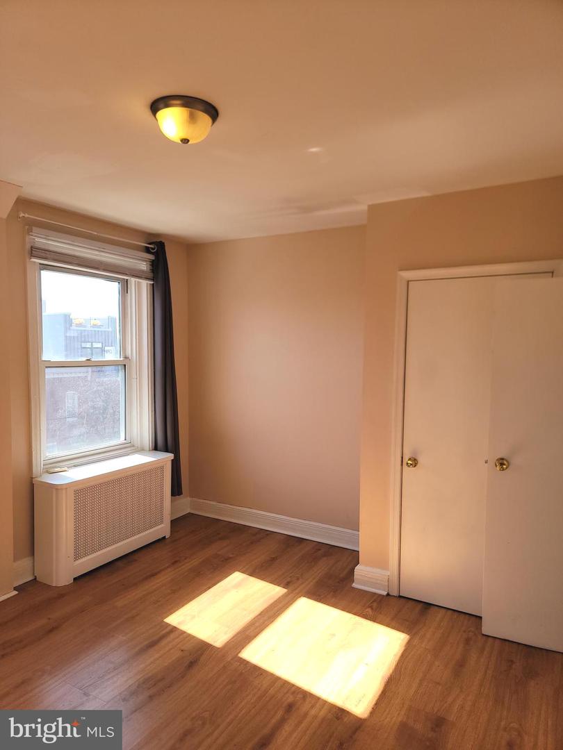 2917 W Girard Ave Property Photo 25