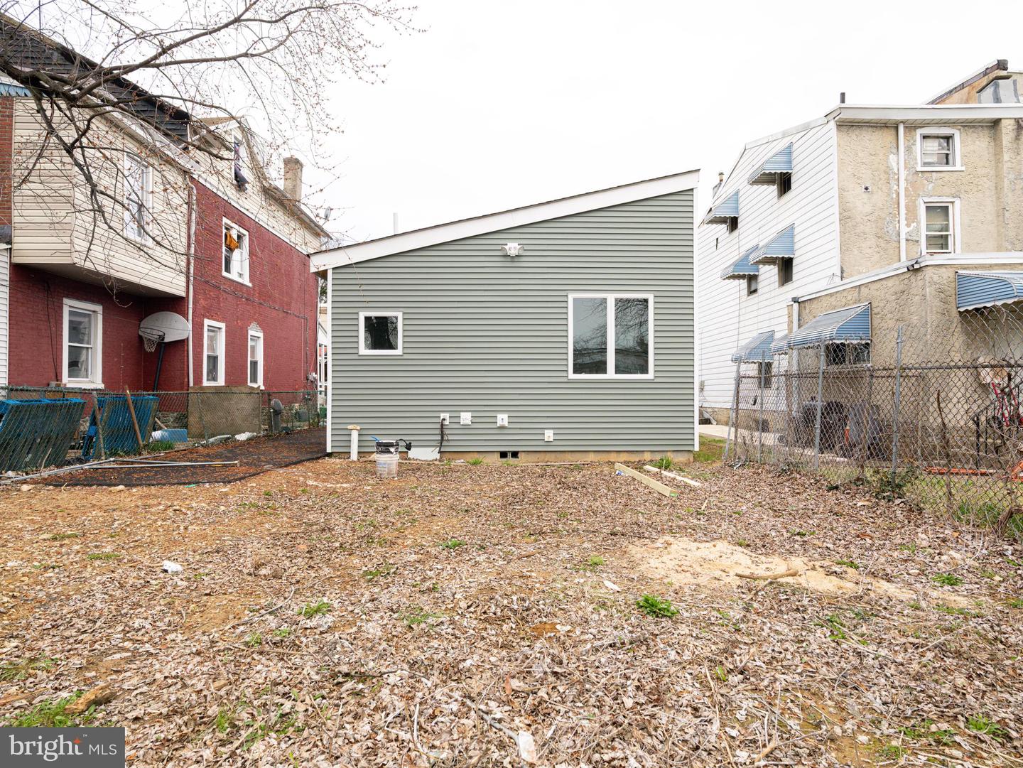 164 E Meehan Ave Property Photo 6