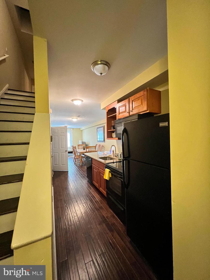 1857 N Willington St #unit 3 Property Photo 8