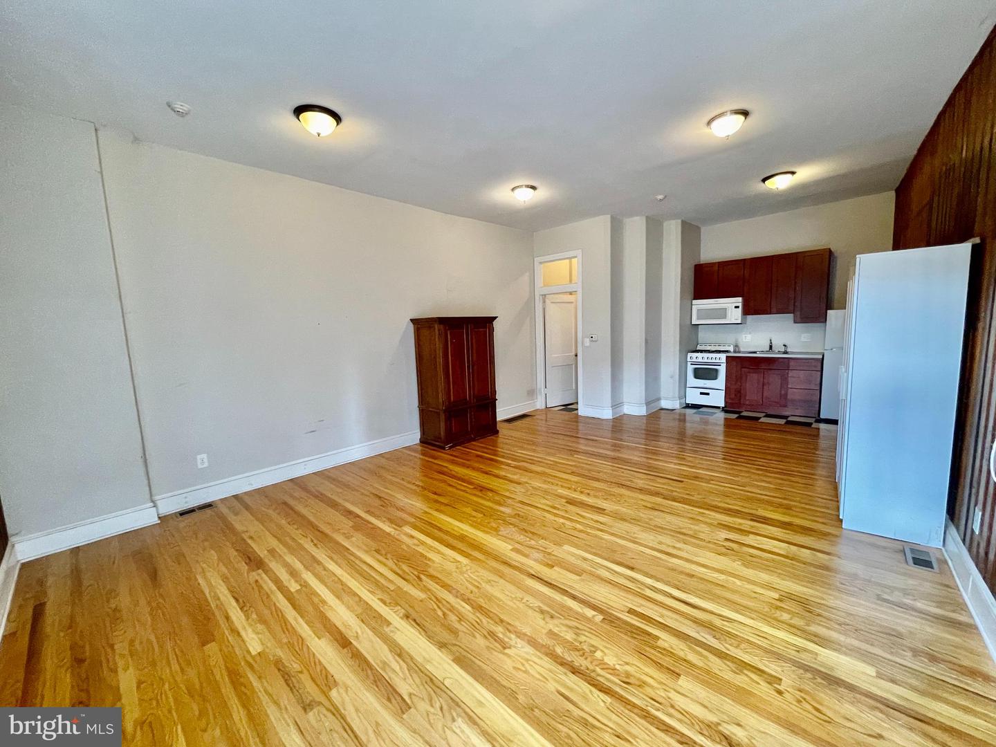 3501 W Clearfield St #1 Property Photo