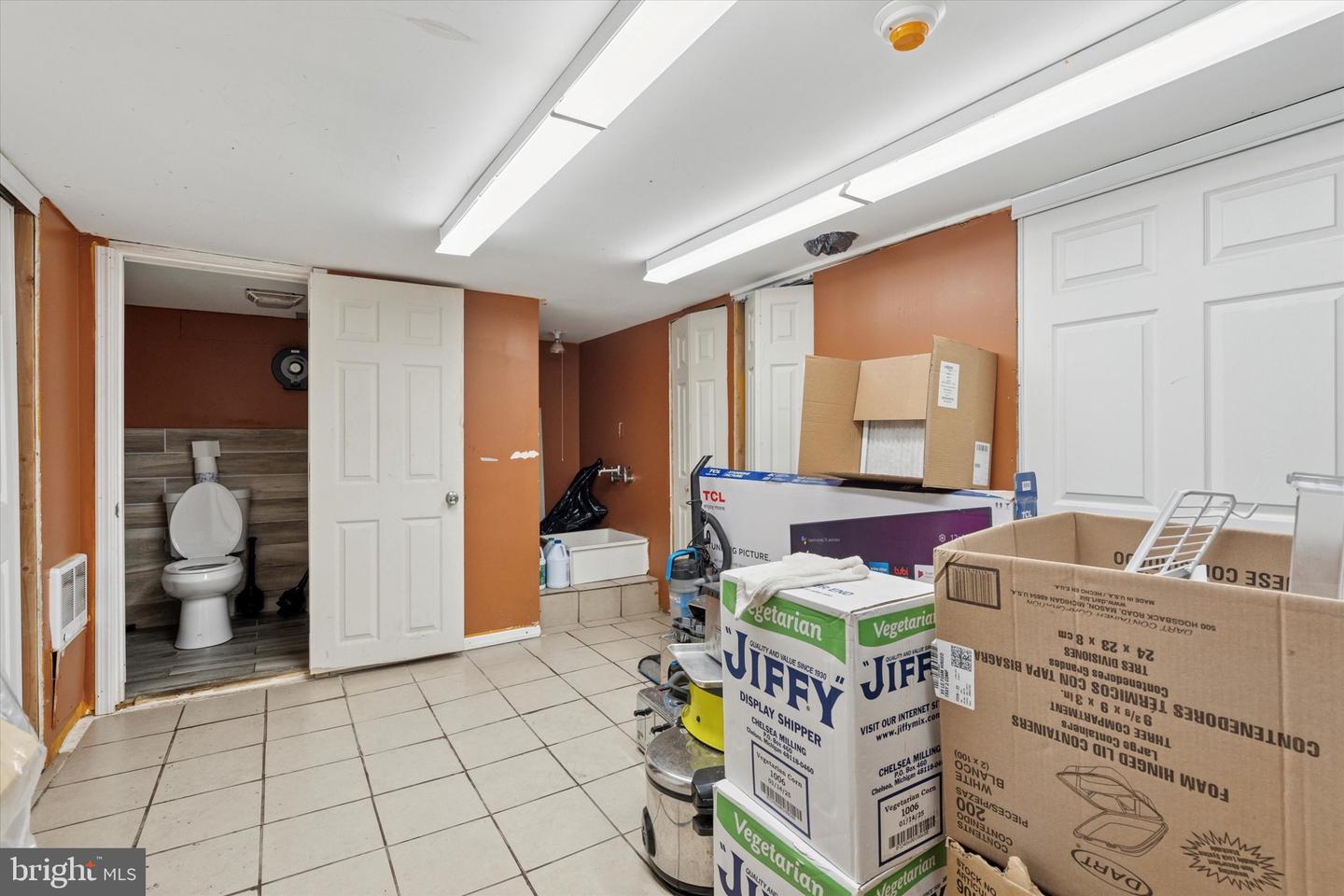 1934 W Susquehanna Ave Property Photo 13