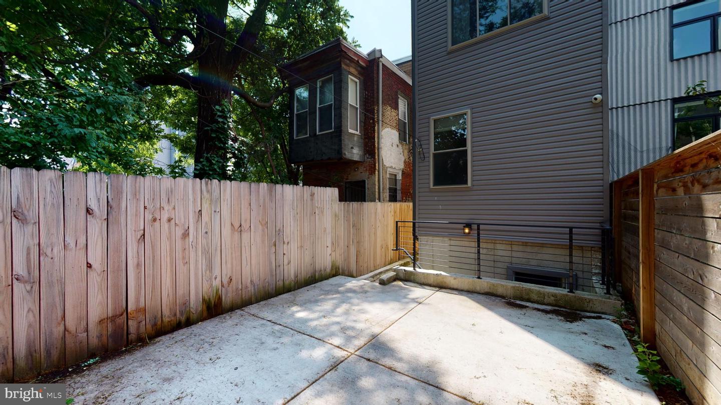 1637 N 7th St Property Photo 18