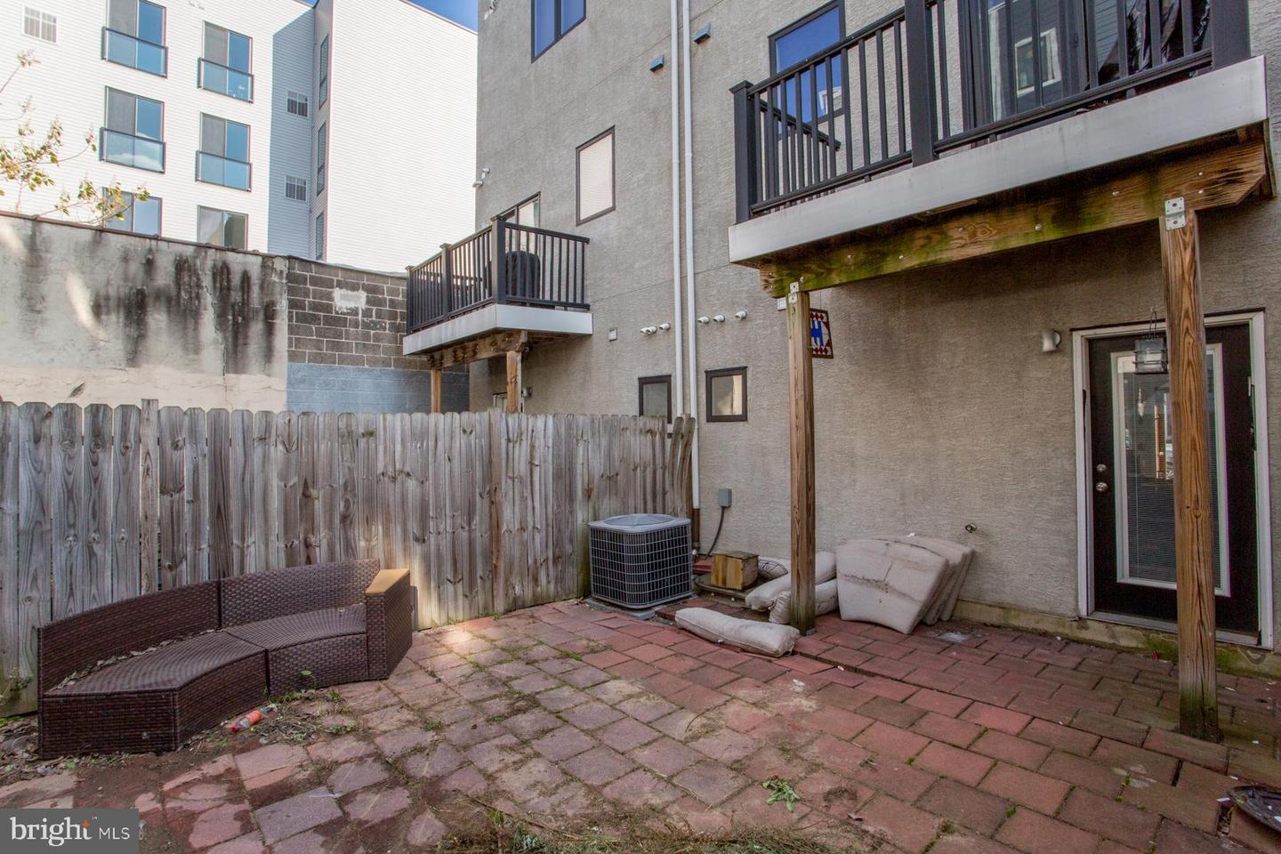 1860 Frankford Ave Property Photo 27