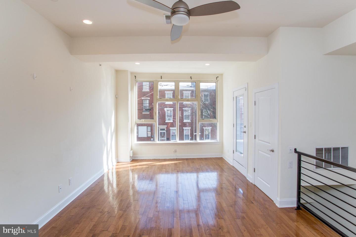 1860 Frankford Ave Property Photo 32