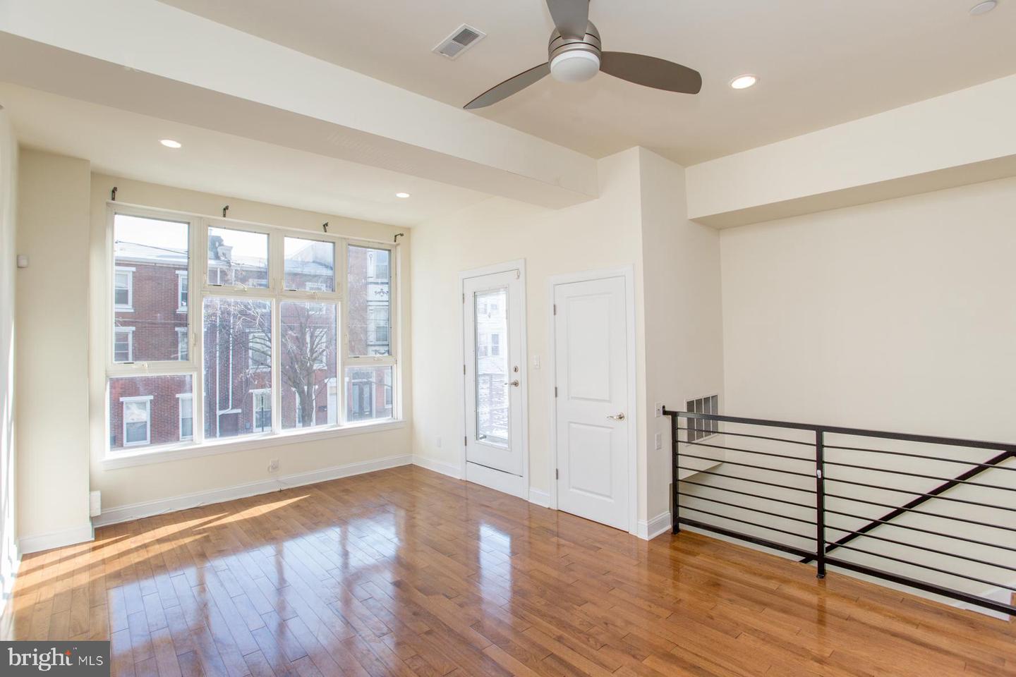 1860 Frankford Ave Property Photo 33