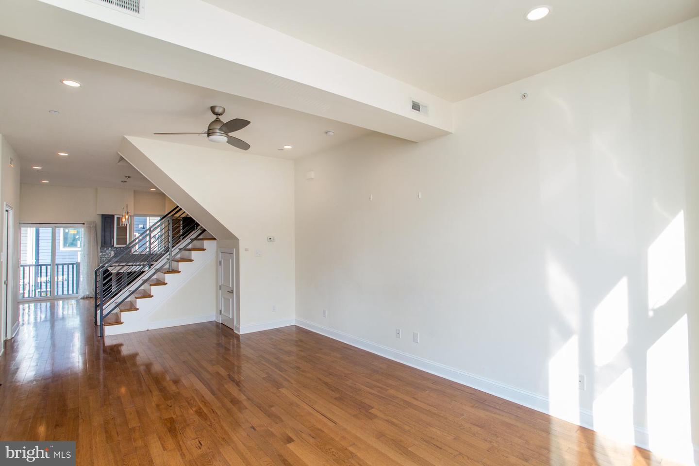 1860 Frankford Ave Property Photo 37