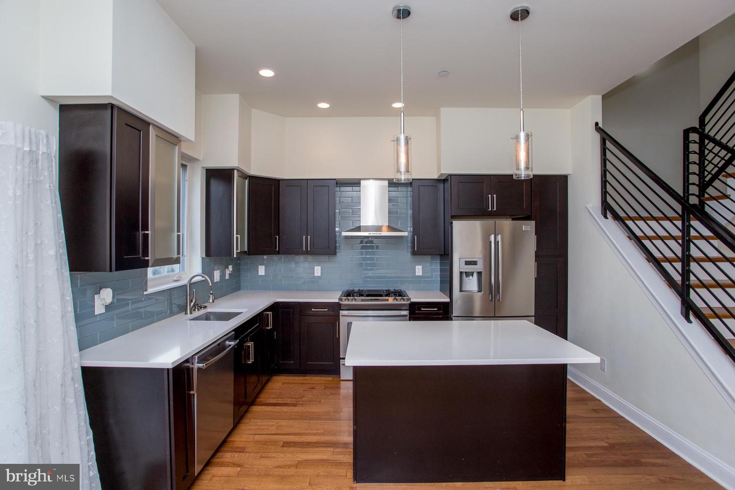 1860 Frankford Ave Property Photo 39