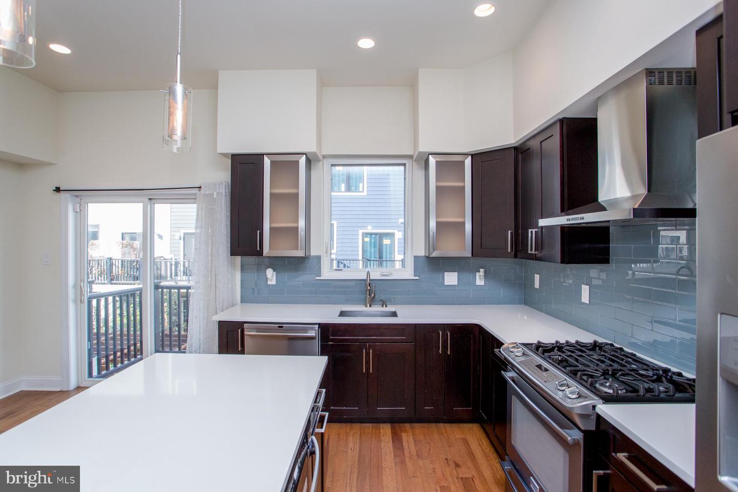 1860 Frankford Ave Property Photo 44