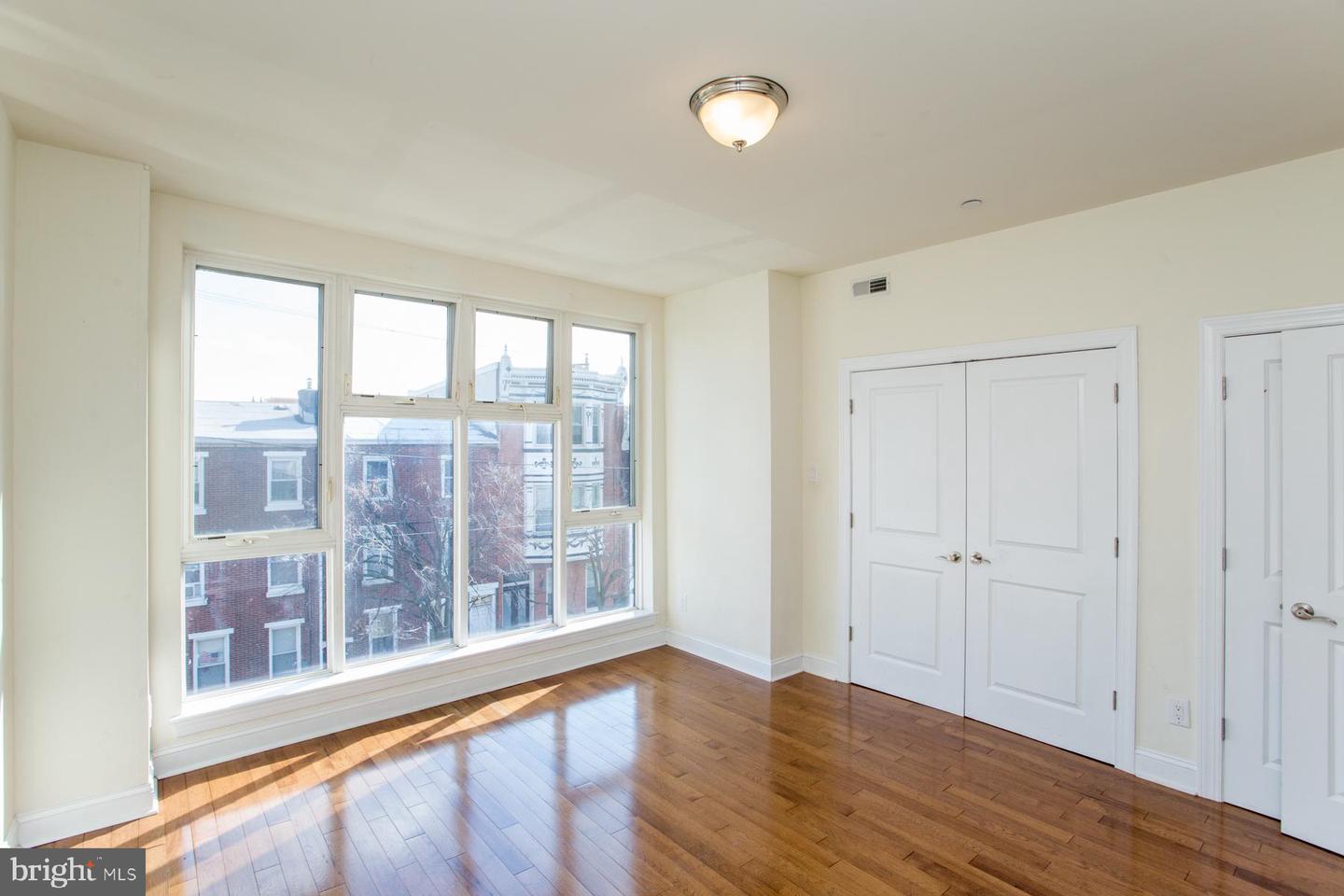 1860 Frankford Ave Property Photo 48