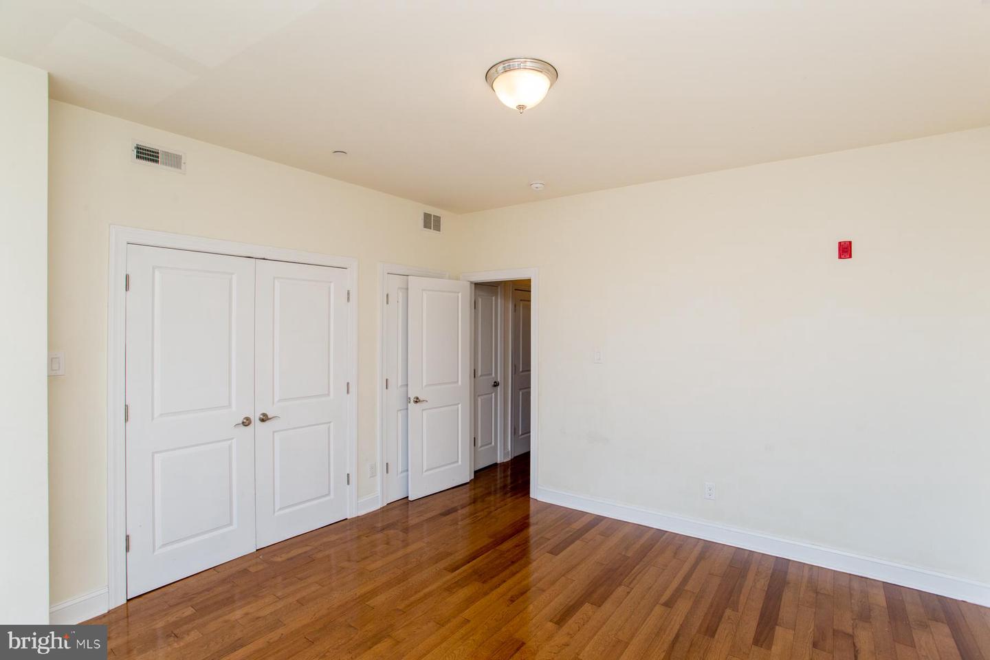 1860 Frankford Ave Property Photo 50