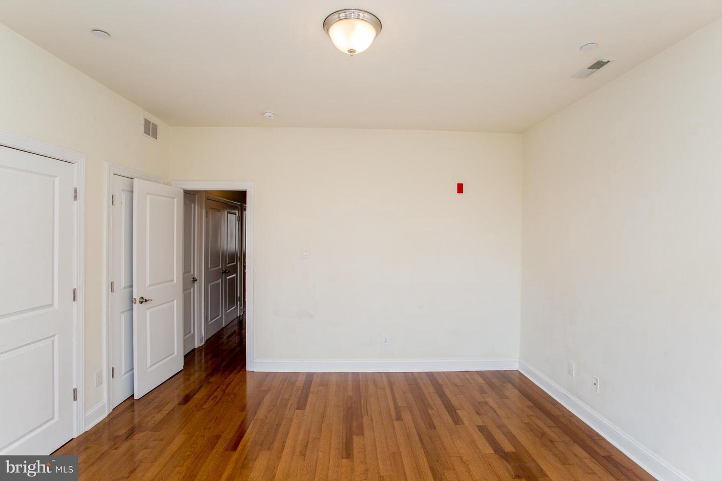 1860 Frankford Ave Property Photo 51