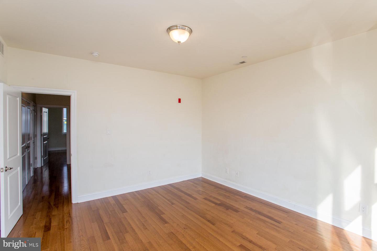 1860 Frankford Ave Property Photo 52