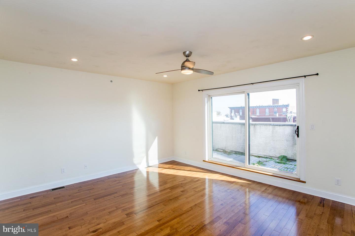 1860 Frankford Ave Property Photo 64