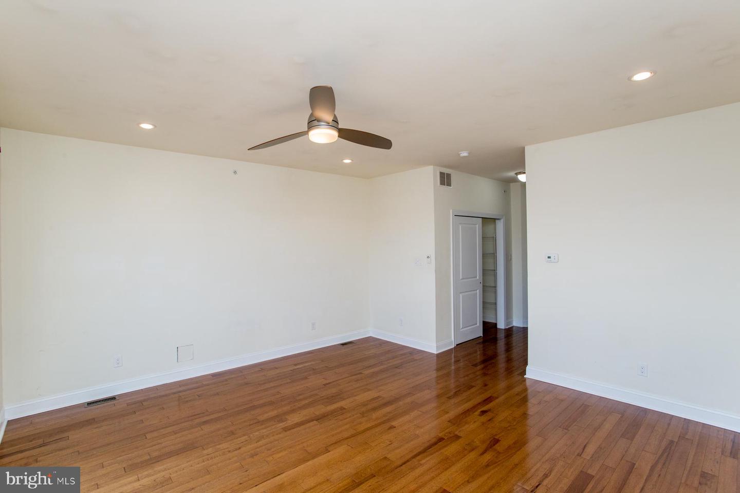 1860 Frankford Ave Property Photo 67