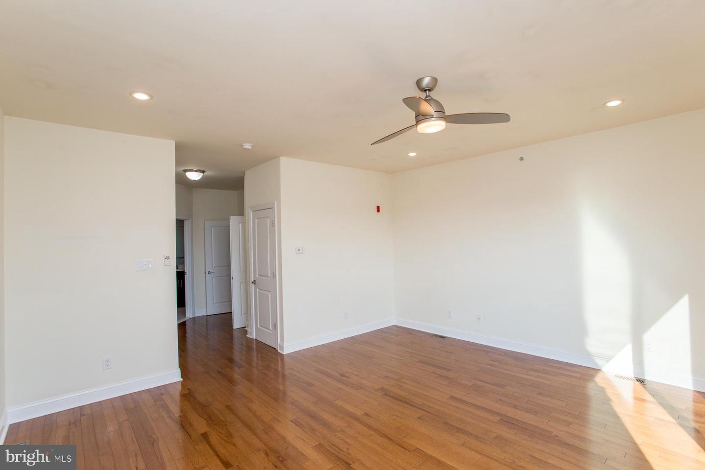 1860 Frankford Ave Property Photo 69