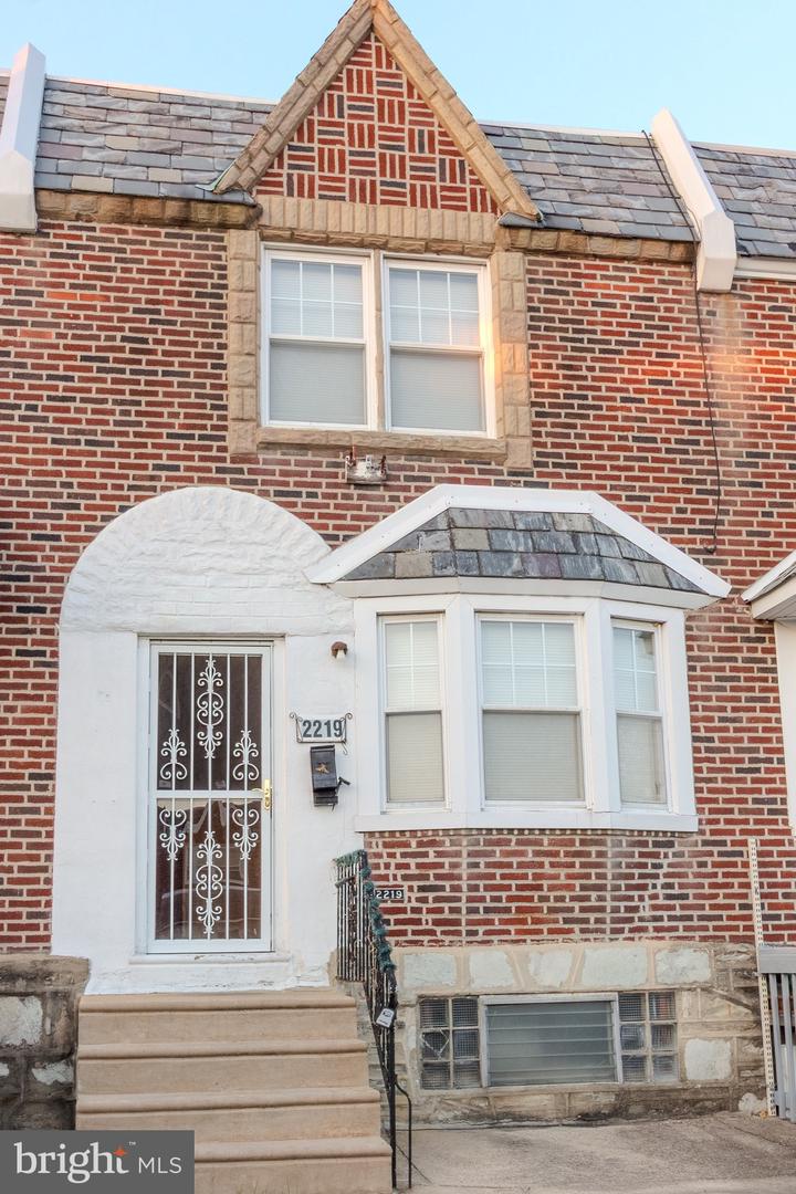 2219 Friendship St Property Photo 2