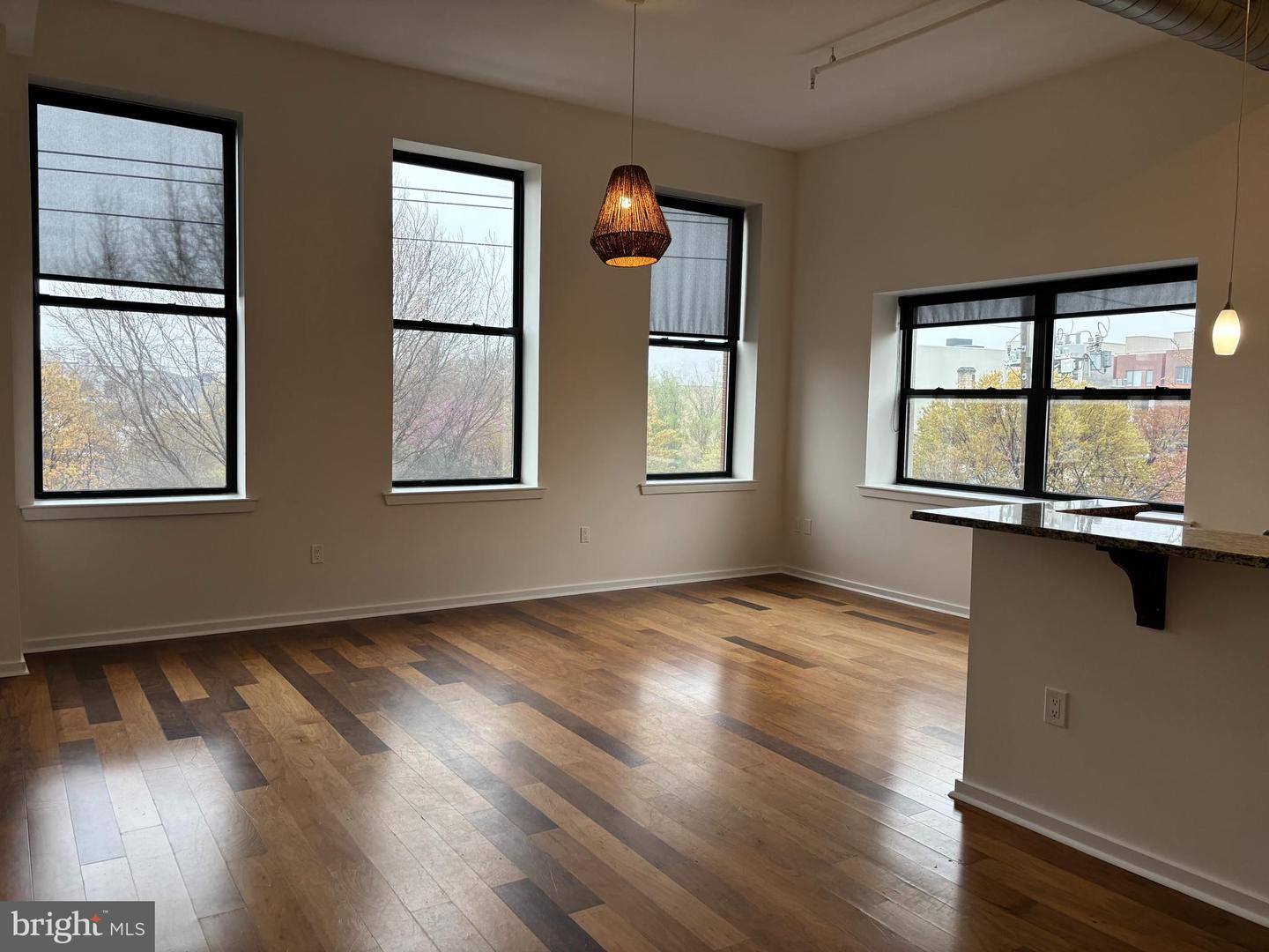 926 N 3rd St #3d Property Photo 1