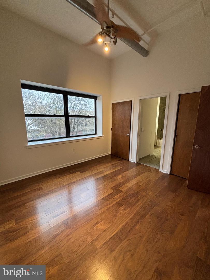 926 N 3rd St #3d Property Photo 13