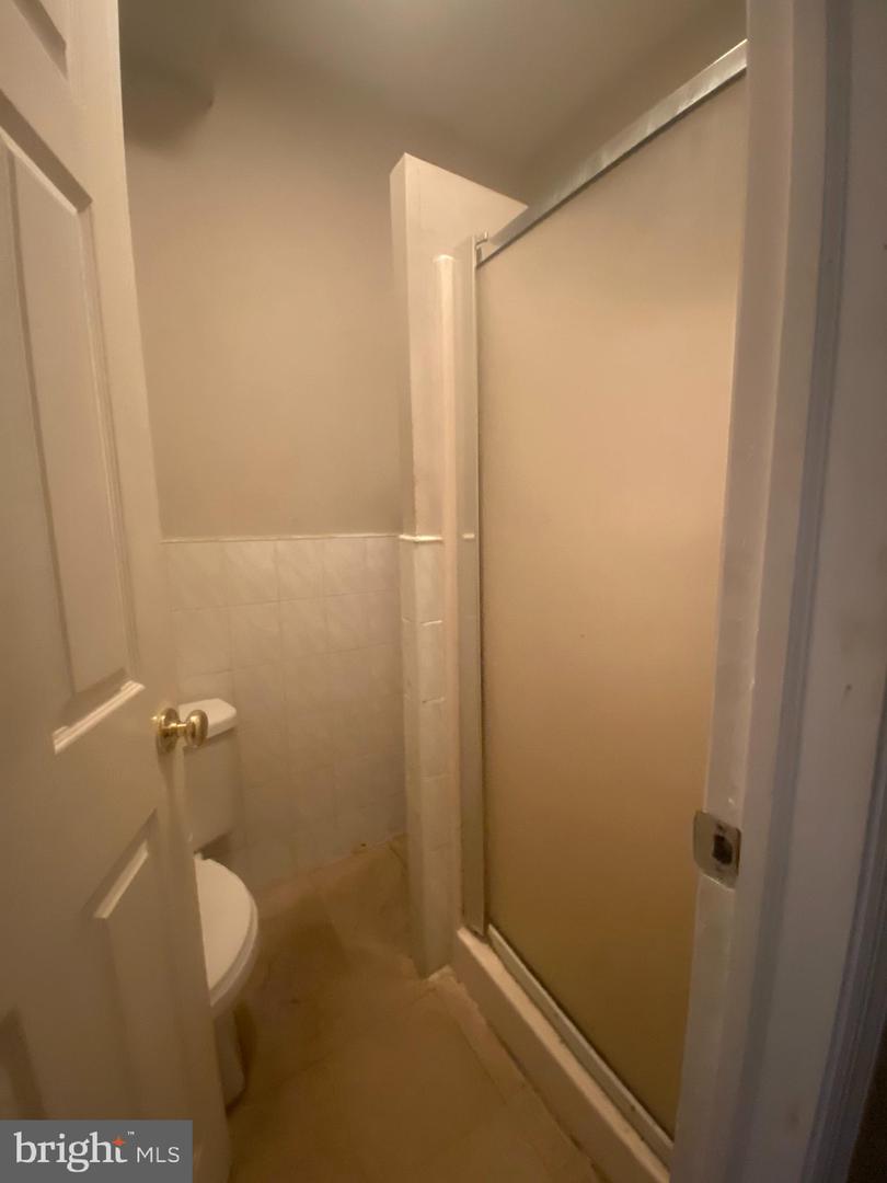 1705 W Erie Ave Property Photo 5