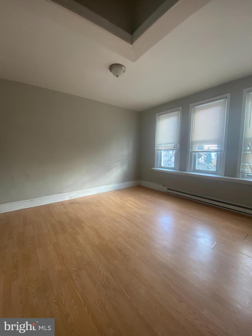 1705 W Erie Ave Property Photo 11