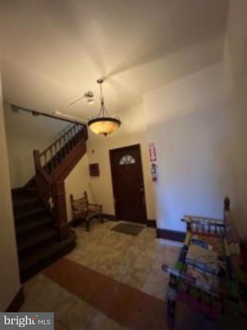 1514 W Erie Ave Property Photo 2