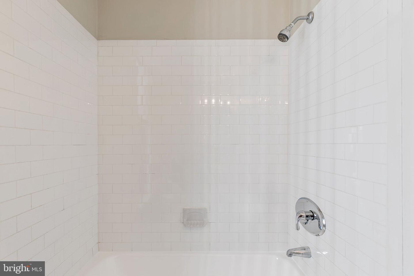 135 S 19th St #1401 Property Photo 7