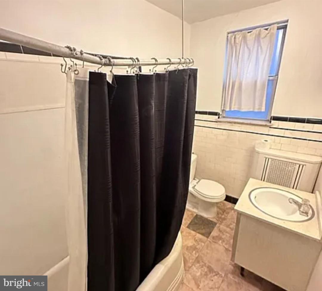 1911 Mckean St Property Photo 5