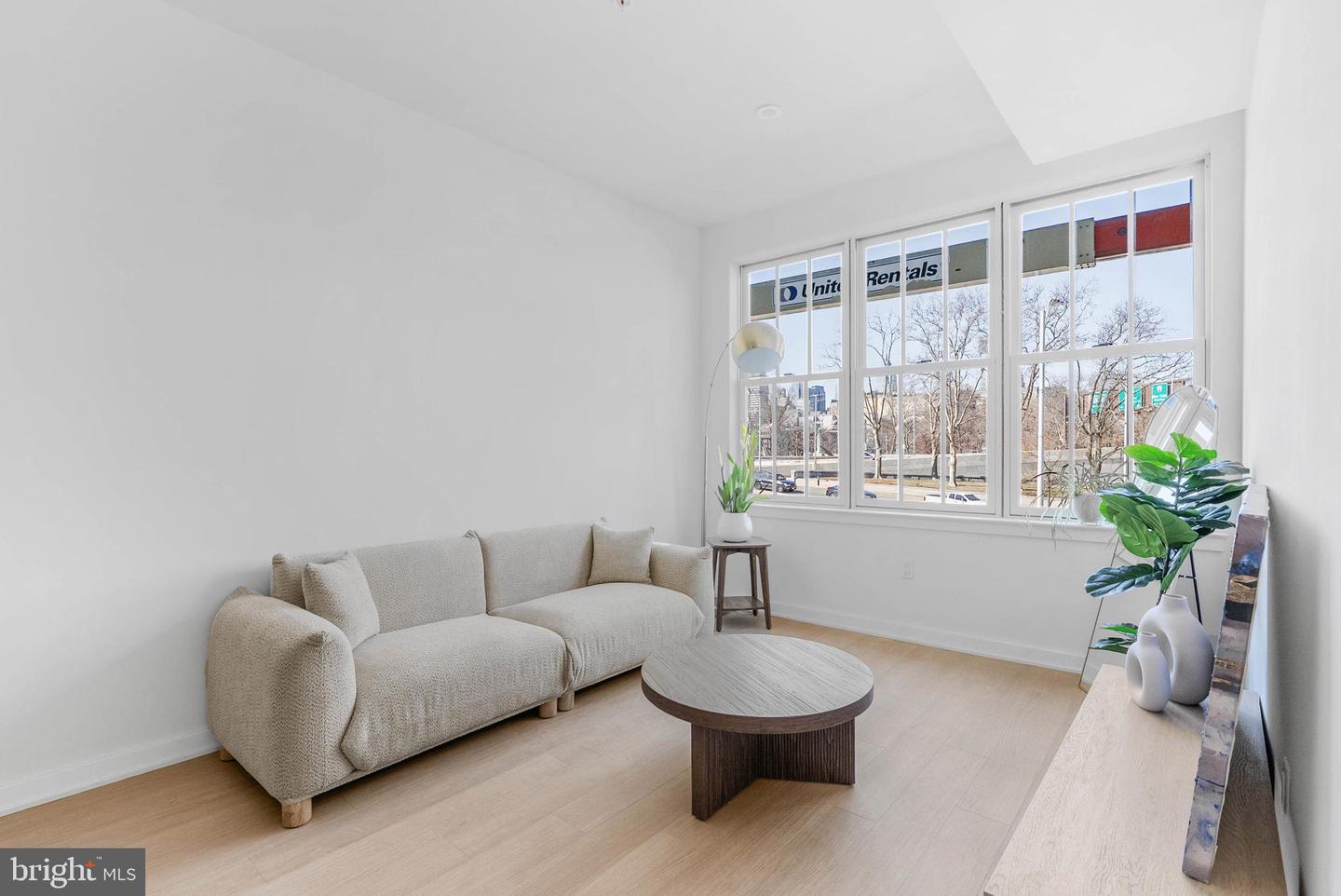 416 Vine St Property Photo 6