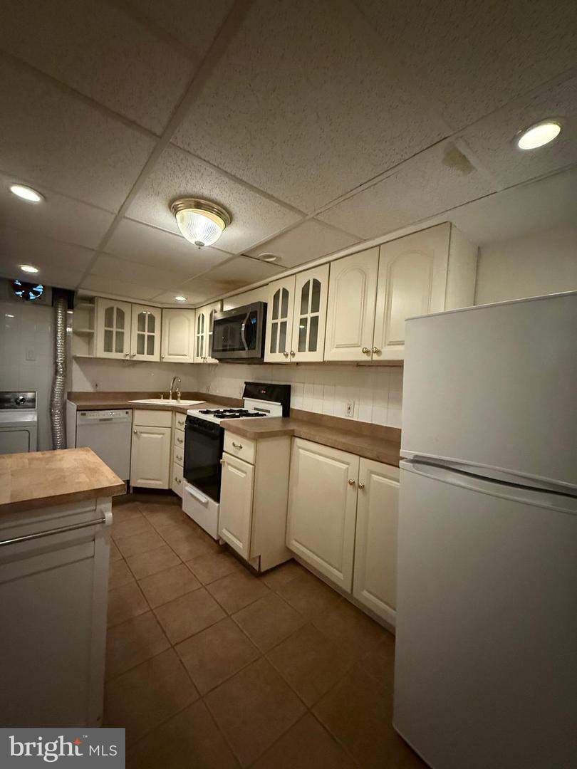 1537 South St Property Photo 25