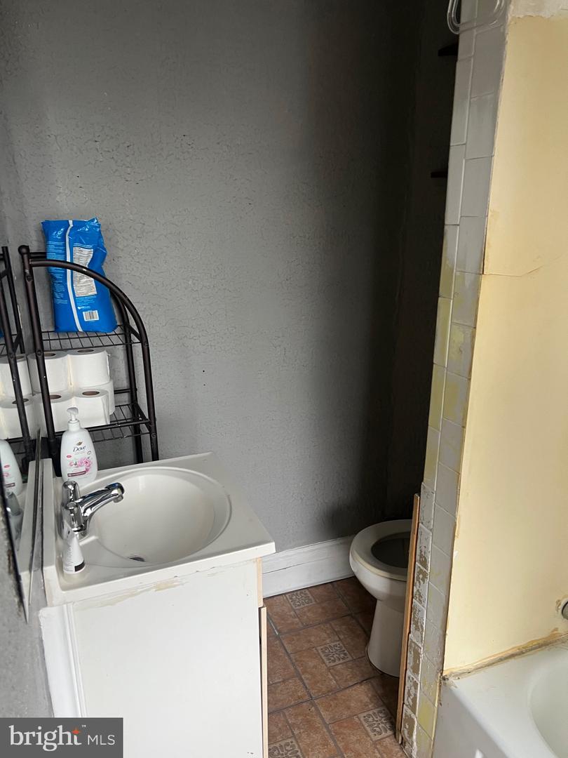 2963 Frankford Ave #0 Property Photo 42