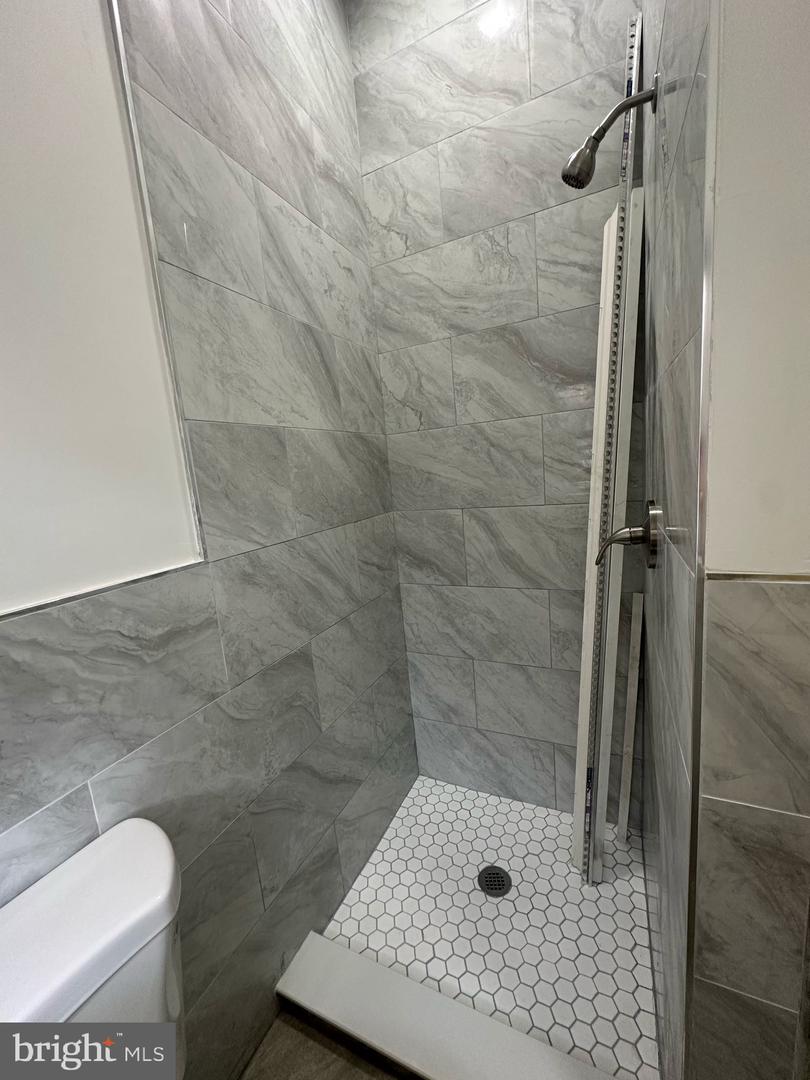 3914 N 5th St Property Photo 6