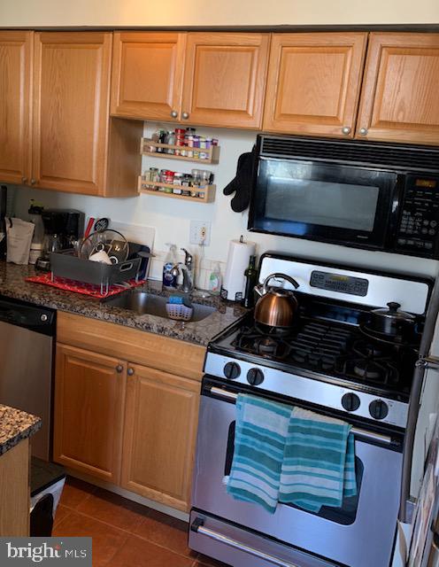 1520 Kater St #b Property Photo 7