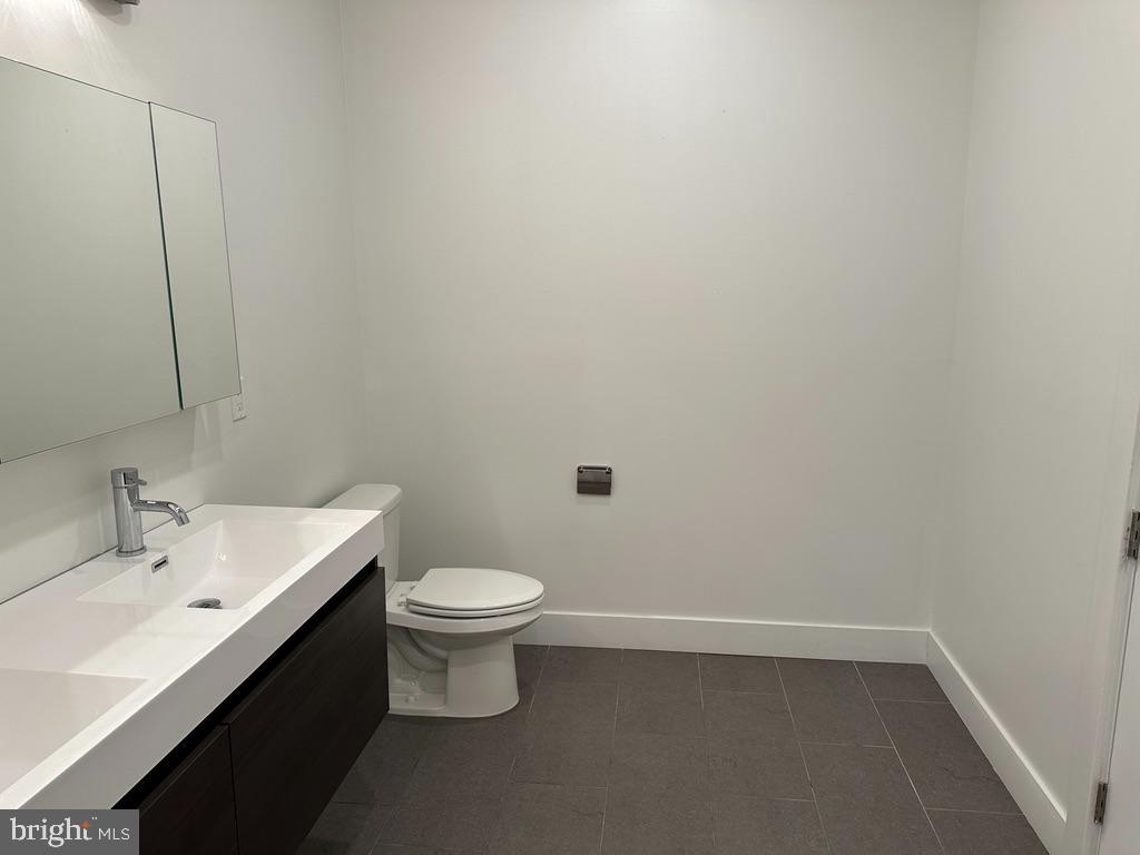 907 Leland St Property Photo 14
