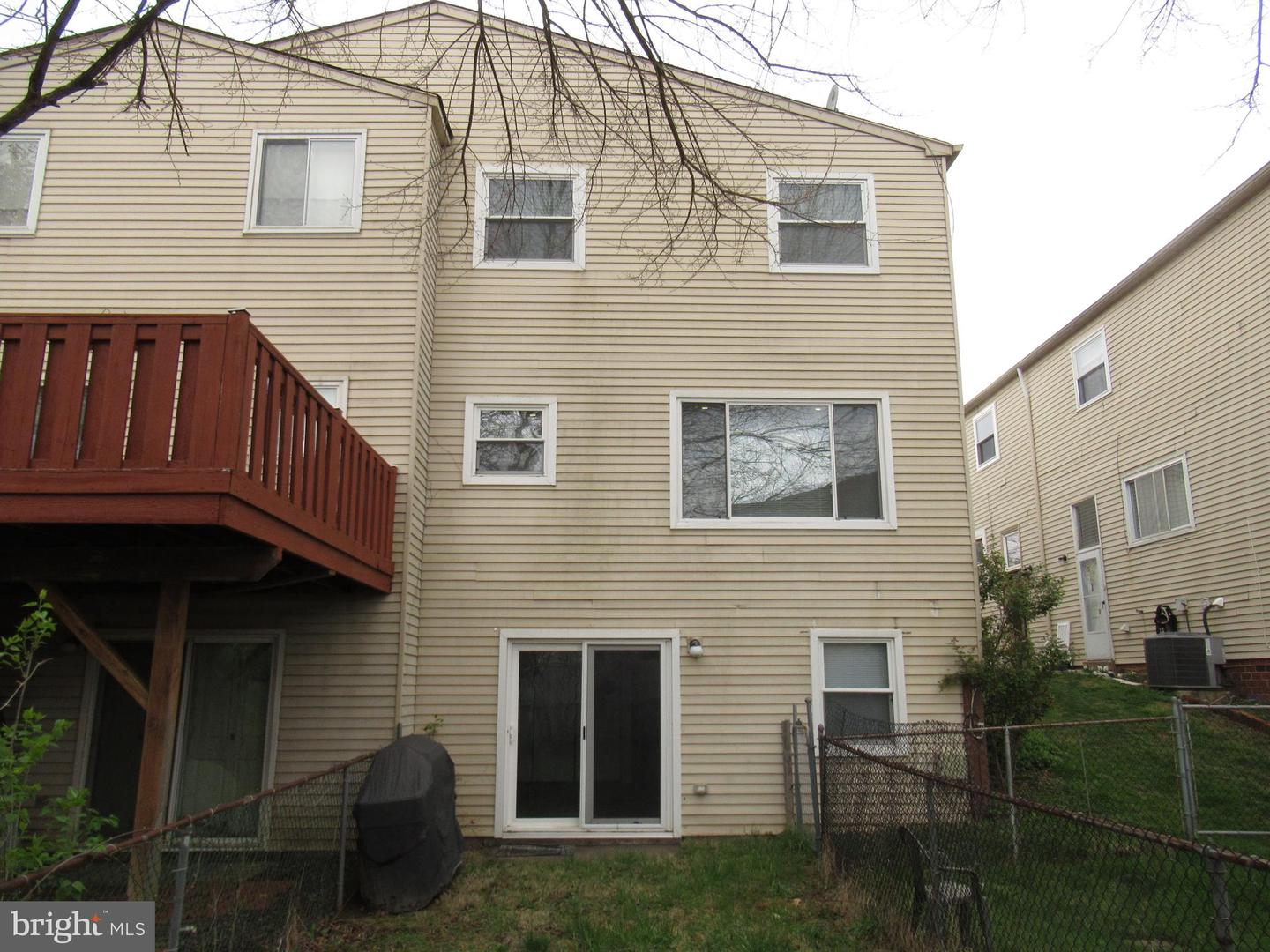 1506 Stoney Ln #b Property Photo 2