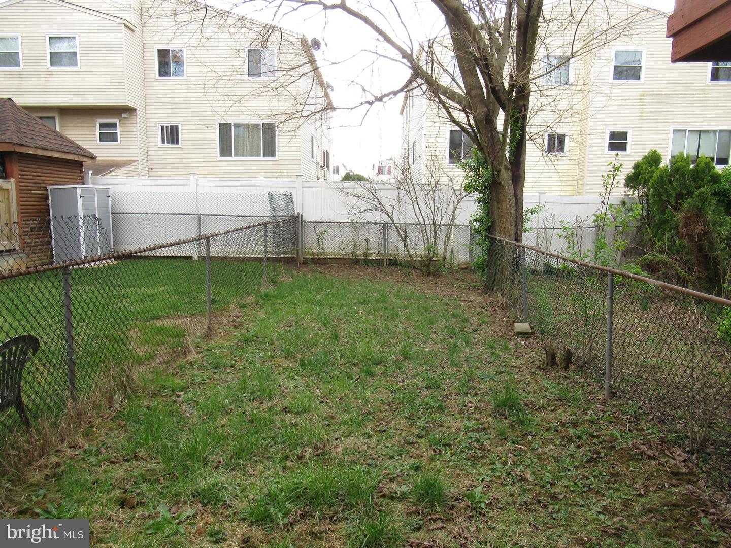 1506 Stoney Ln #b Property Photo 3