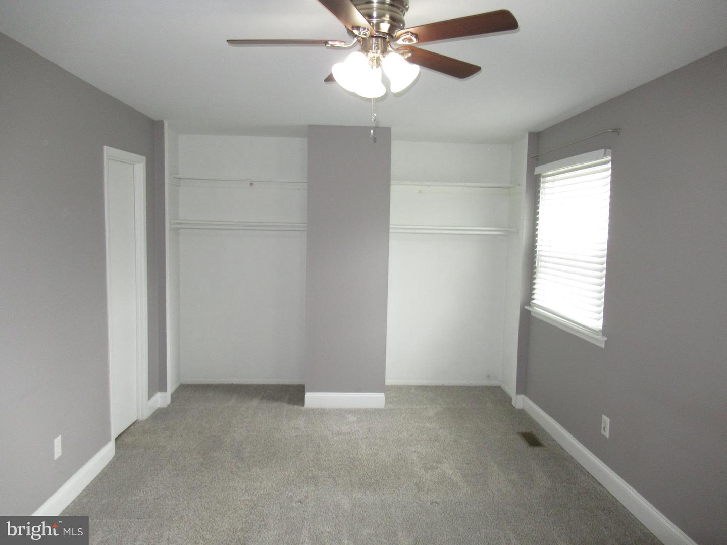 1506 Stoney Ln #b Property Photo 4