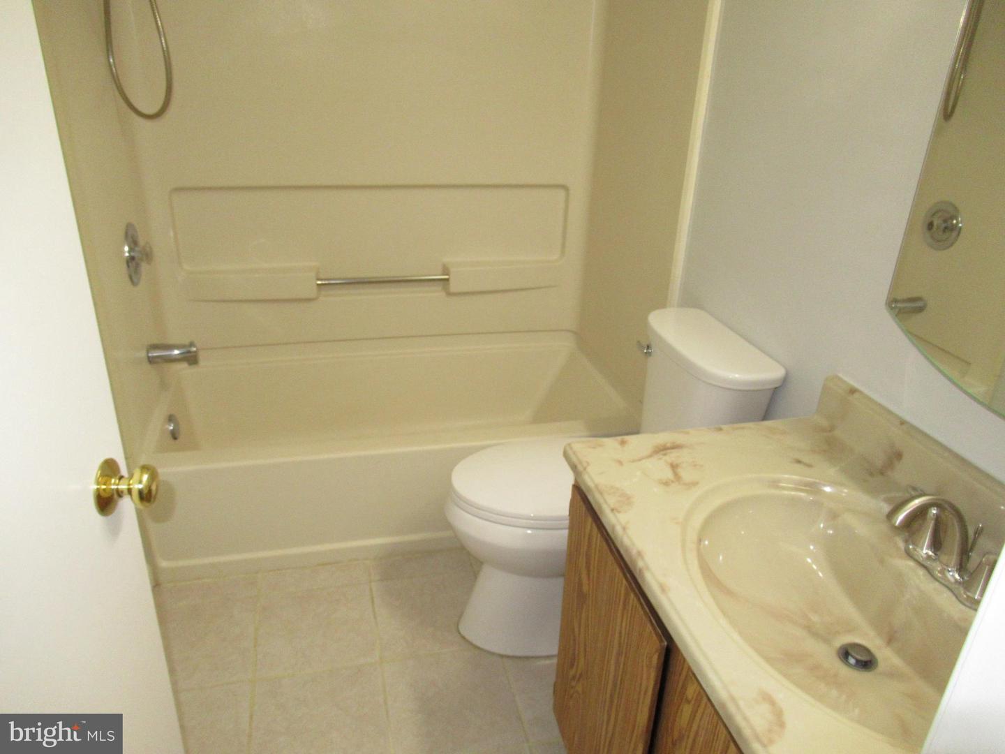 1506 Stoney Ln #b Property Photo 7